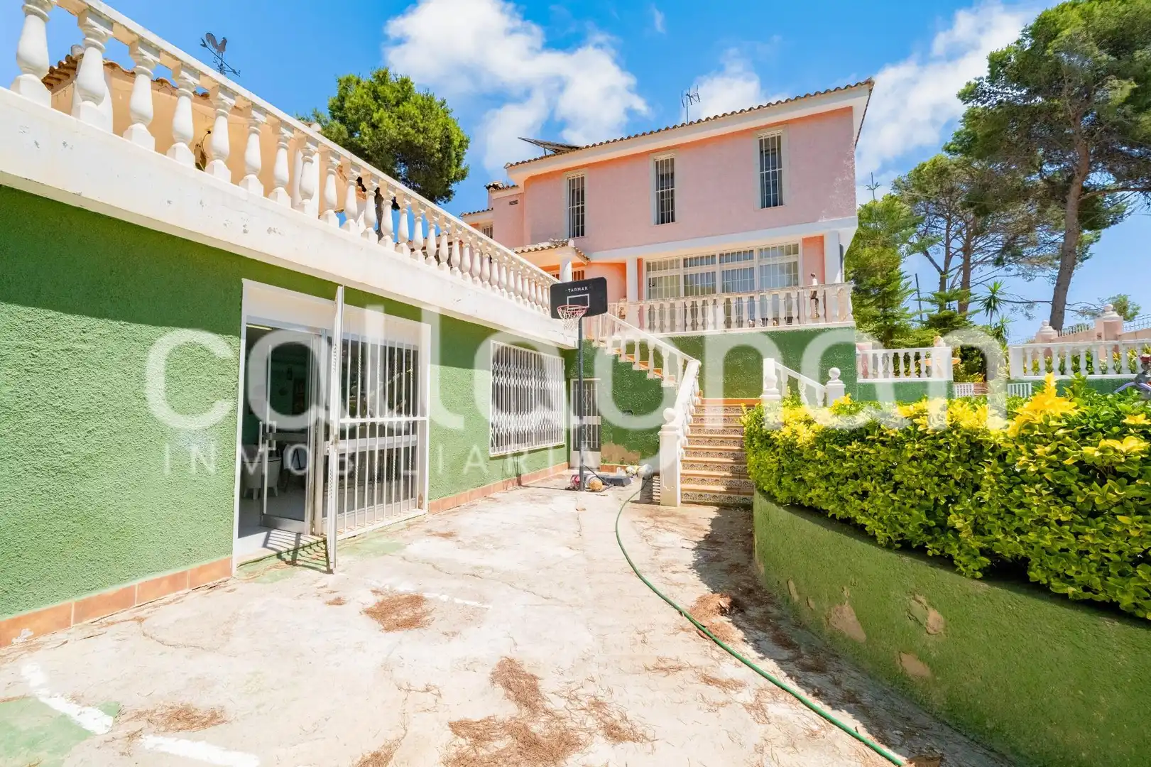 Vista exterior de Casa o chalet en venta en Paterna con Aire acondicionado, Jardín privado y Terraza