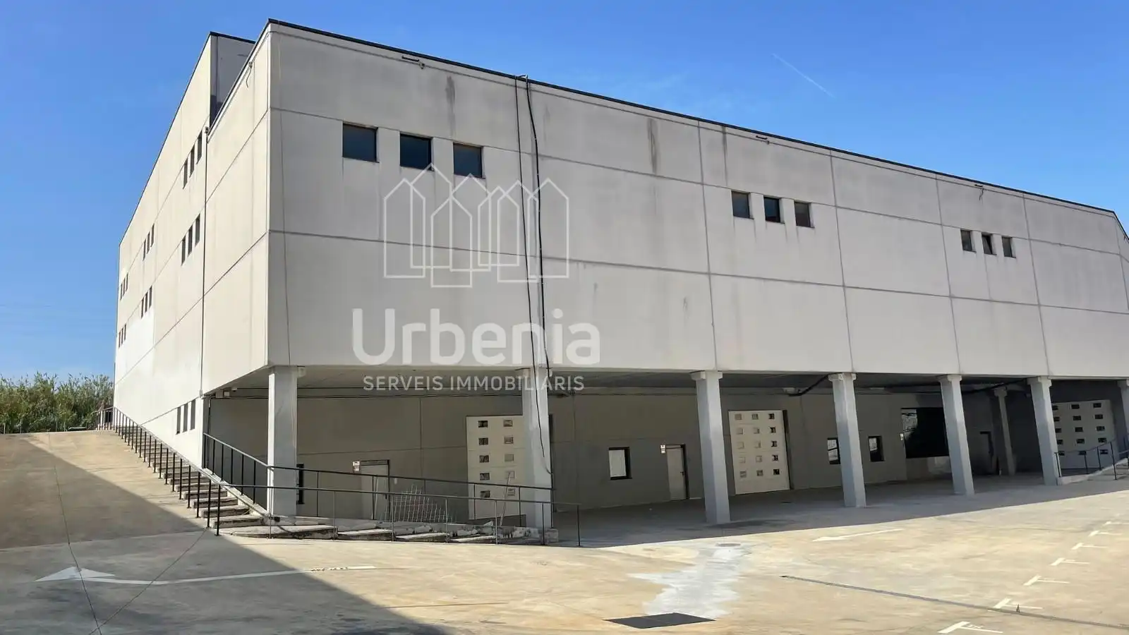 Vista exterior de Nave industrial en venta en Cabrera de Mar