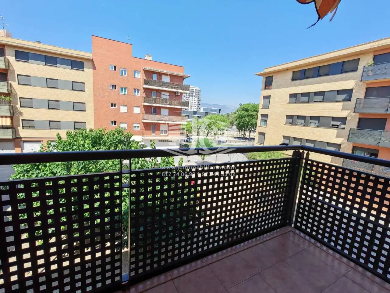 Wohnung zur Miete in Calle Barcelona, Sant Llàtzer