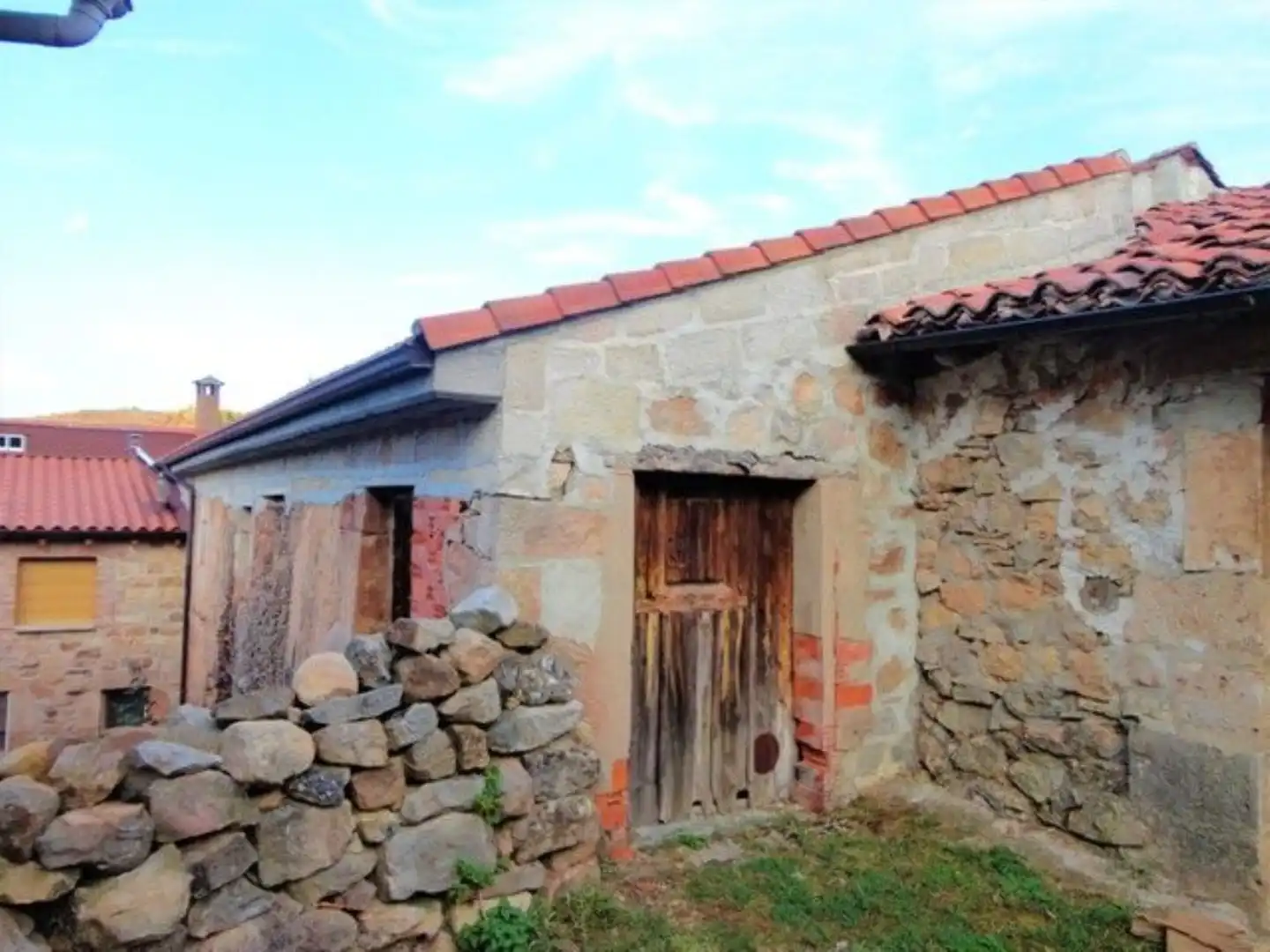 Vista exterior de Casa o chalet en venta en Moncalvillo