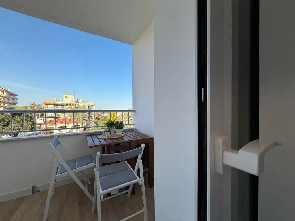 Terrassa de Apartament en venda en Torrevieja amb Aire condicionat, Jardí privat i Piscina