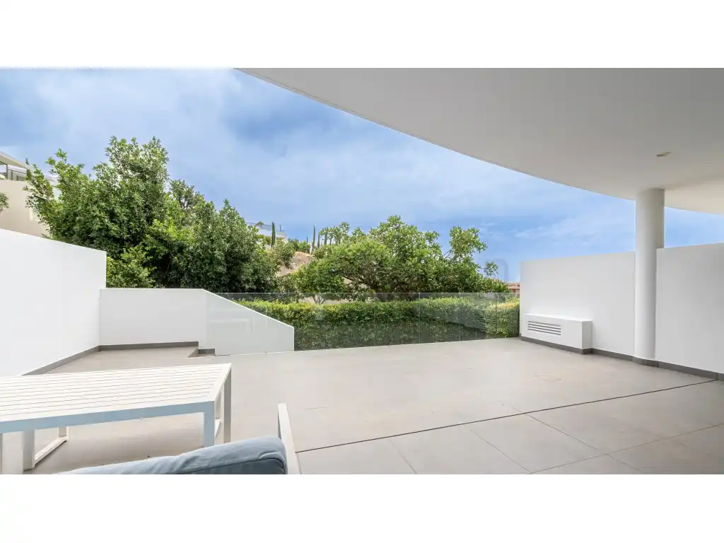 Terrassa de Apartament en venda en Fuengirola amb Jardí privat, Moblat i Piscina comunitària
