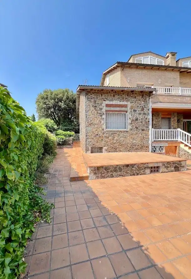 Terrassa de Casa o xalet en venda en Castellnou de Bages amb Jardí privat, Terrassa i Traster
