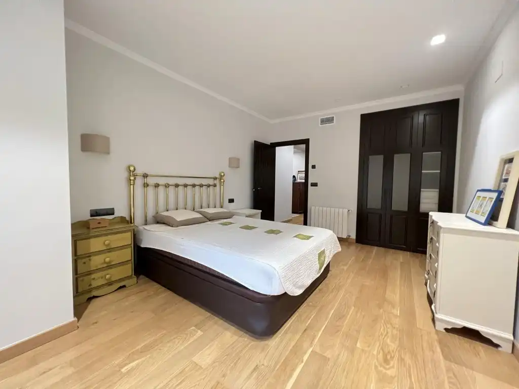 Piso con ascensor en venta en Casc Urbà, imagen 25
