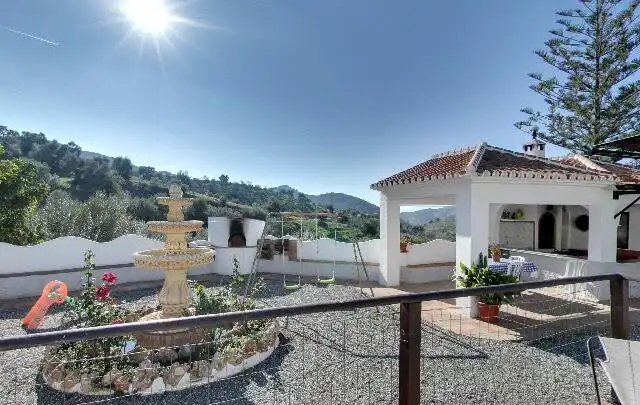 Jardí de Casa adosada en venda en Almogía