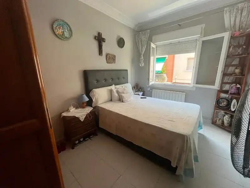 Habitación de Planta baja en venta en Madrid con Aire acondicionado, Calefacción y Jardín privado