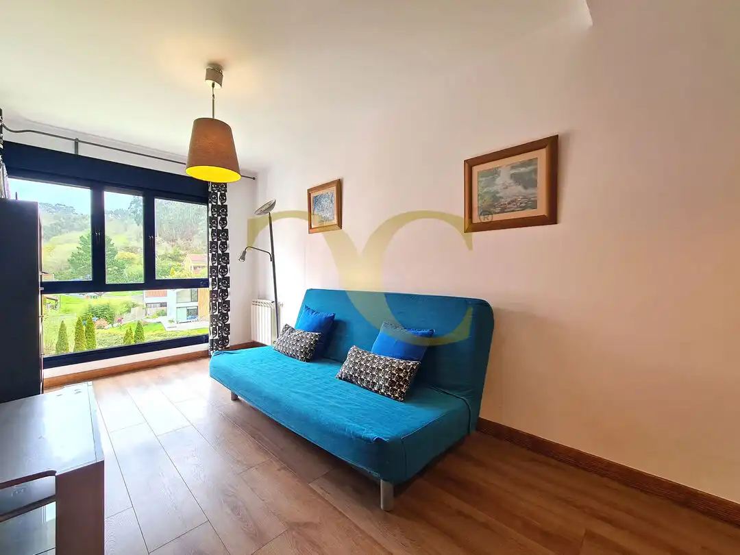 Habitación de Apartamento en venta en Ribadesella con Calefacción, Trastero y Amueblado
