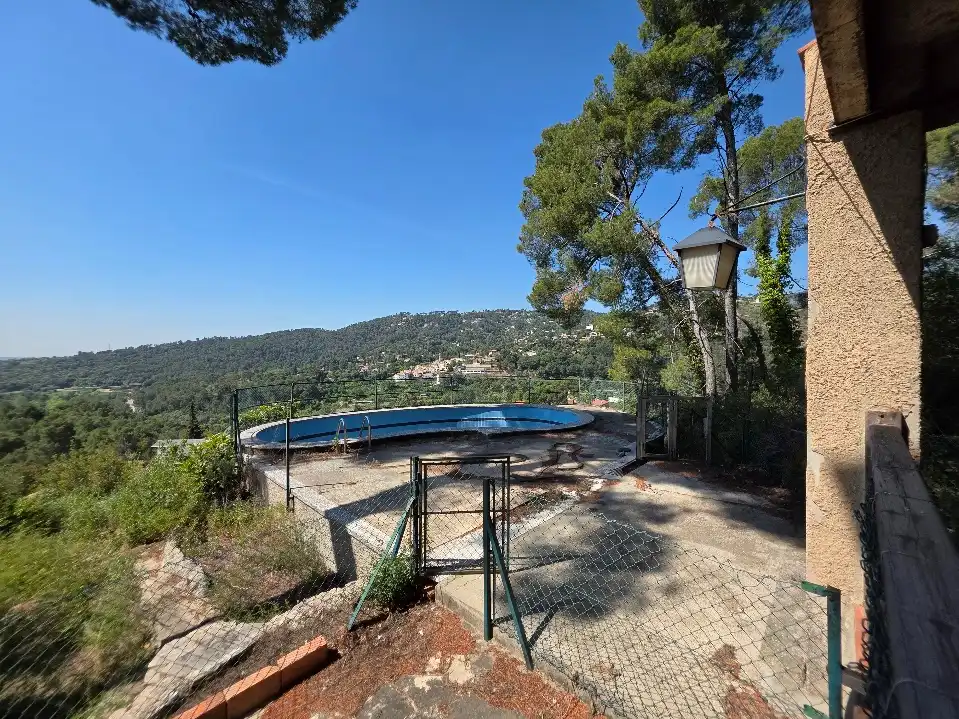 Swimming pool of Country homes for sale in Castellar del Vallès  with Heating, Private garden and Swimming Pool