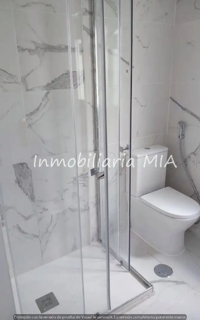 Baño de Piso en venta en Torremolinos