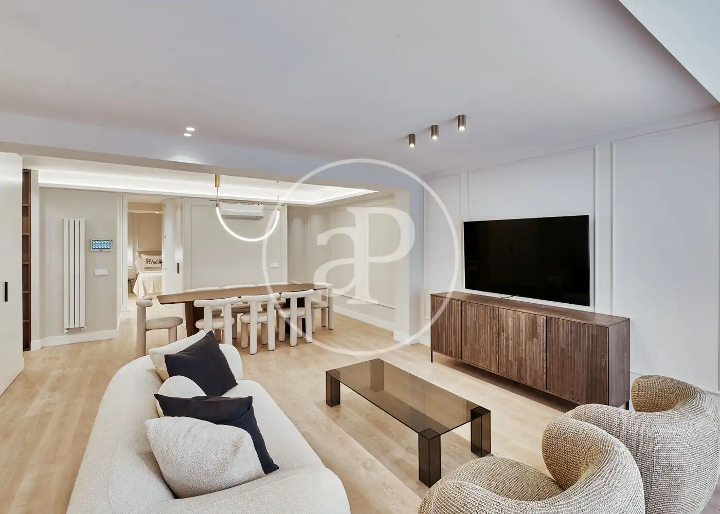 Living room of Flat for sale in Madrid  with Air Conditioner, Heating and Furnished
