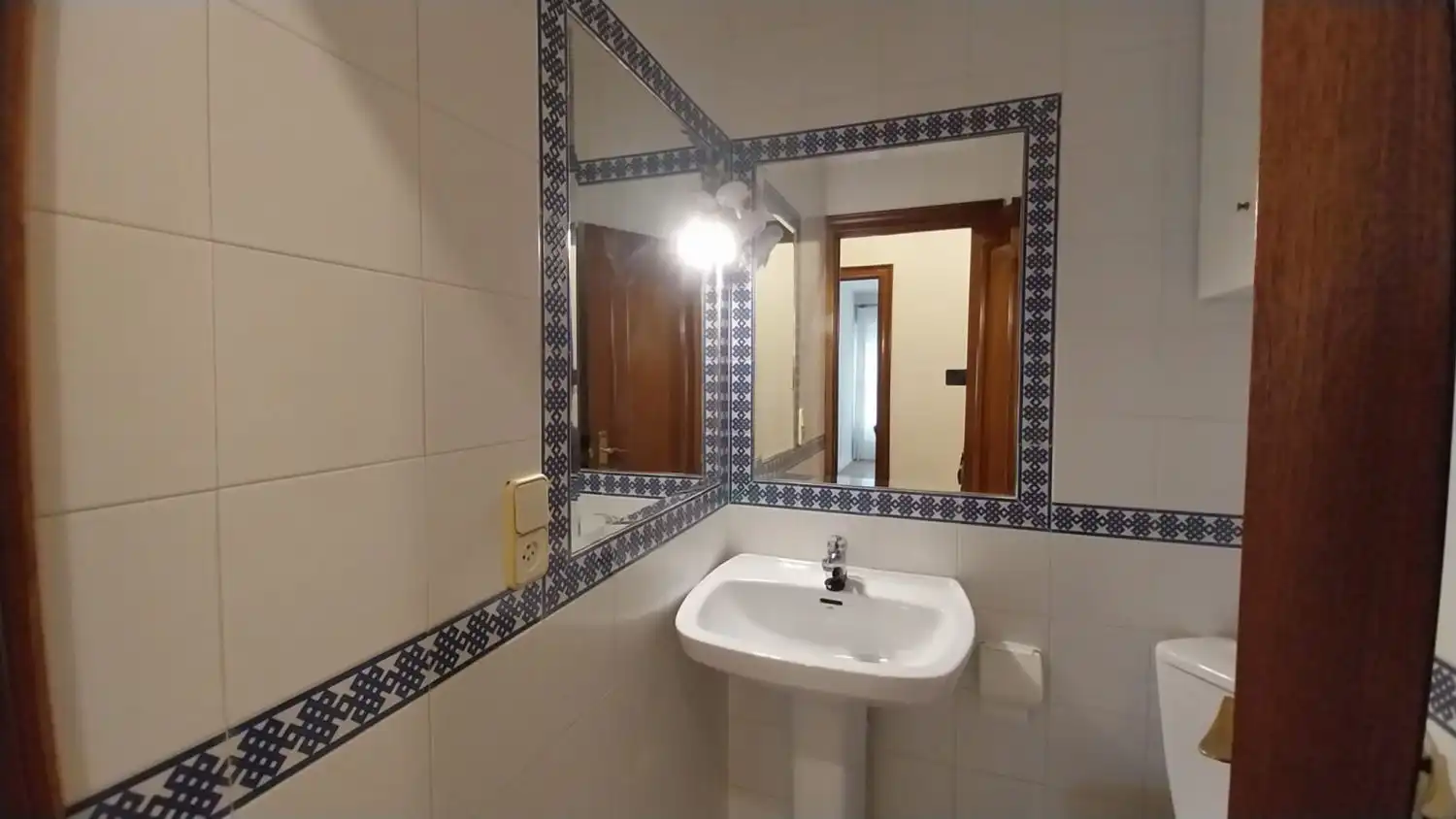 Baño de Piso de alquiler en Jaén con Aire acondicionado, Calefacción y Parquet