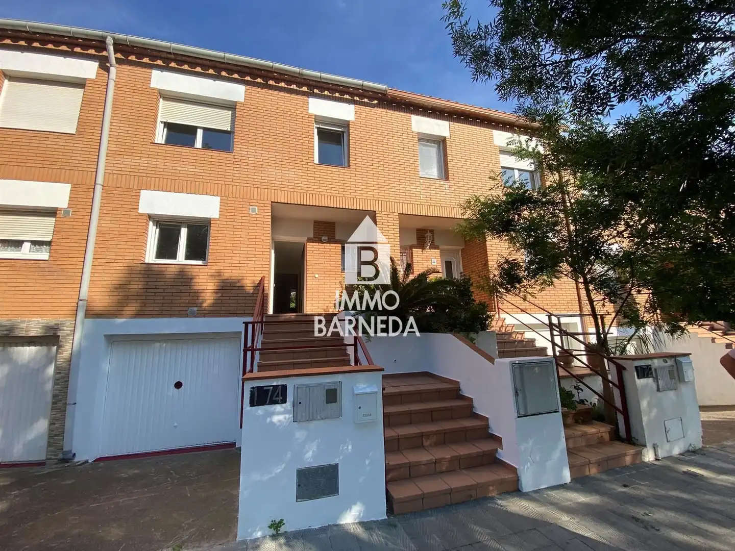 Vista exterior de Casa o xalet en venda en Roses amb Calefacció, Terrassa i Moblat