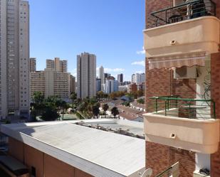 Vista exterior de Pis de lloguer en Benidorm amb Aire condicionat i Terrassa