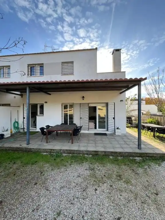 Maison rustique avec jardin à vendre à Calle TOMILLO