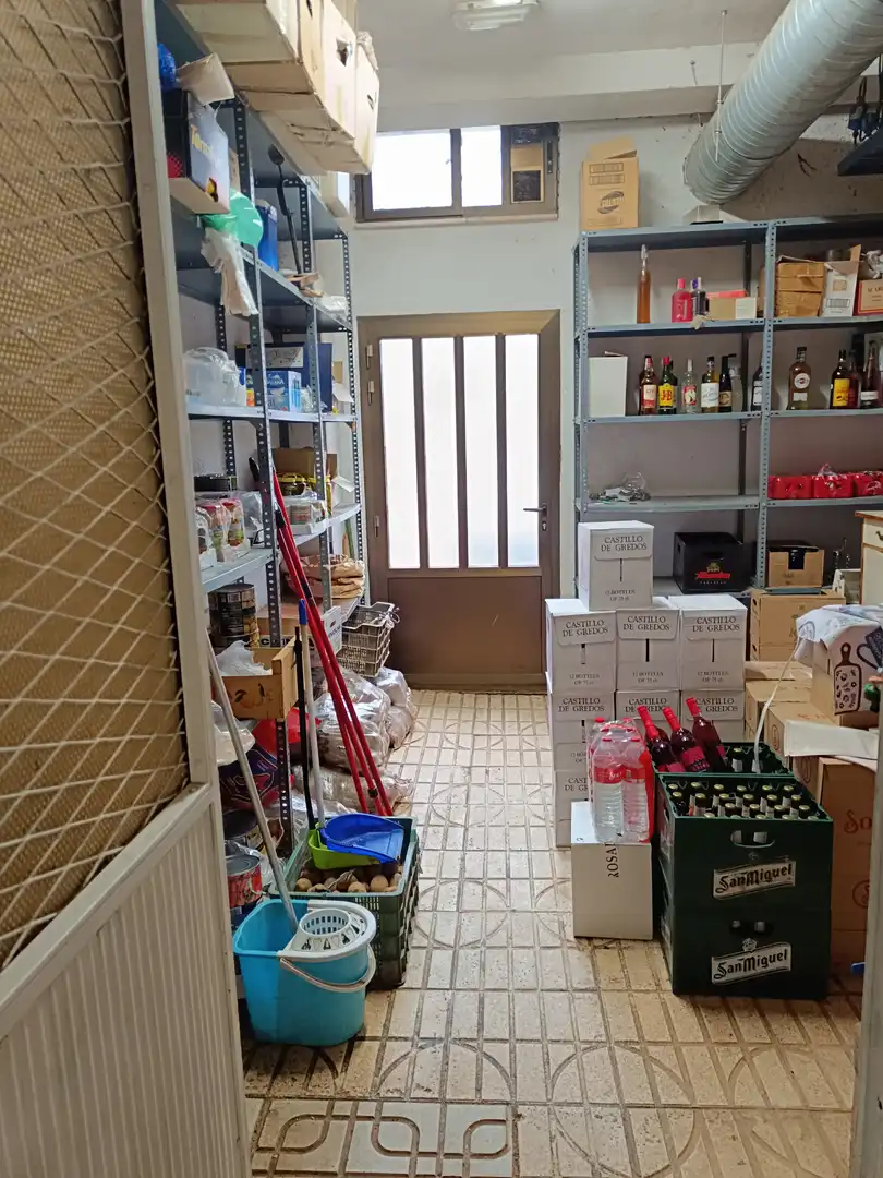 Local en venda en Herrera de Pisuerga amb Moblat