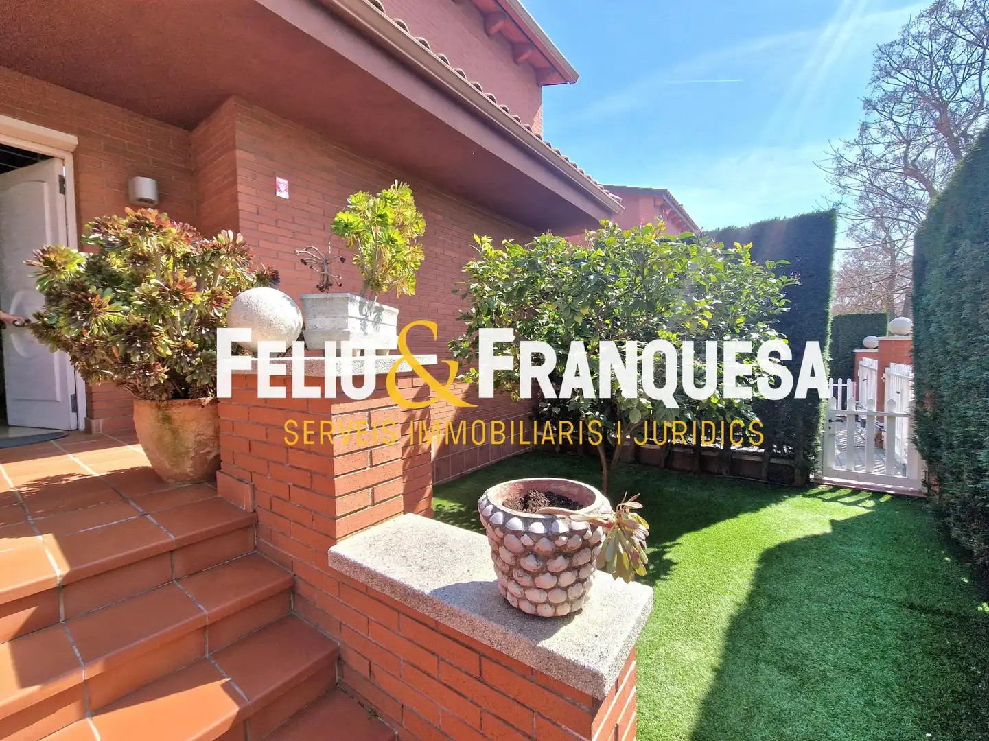 Exterior view of Houses for sale in Sant Cugat del Vallès  with Heating, Private garden and Terrace