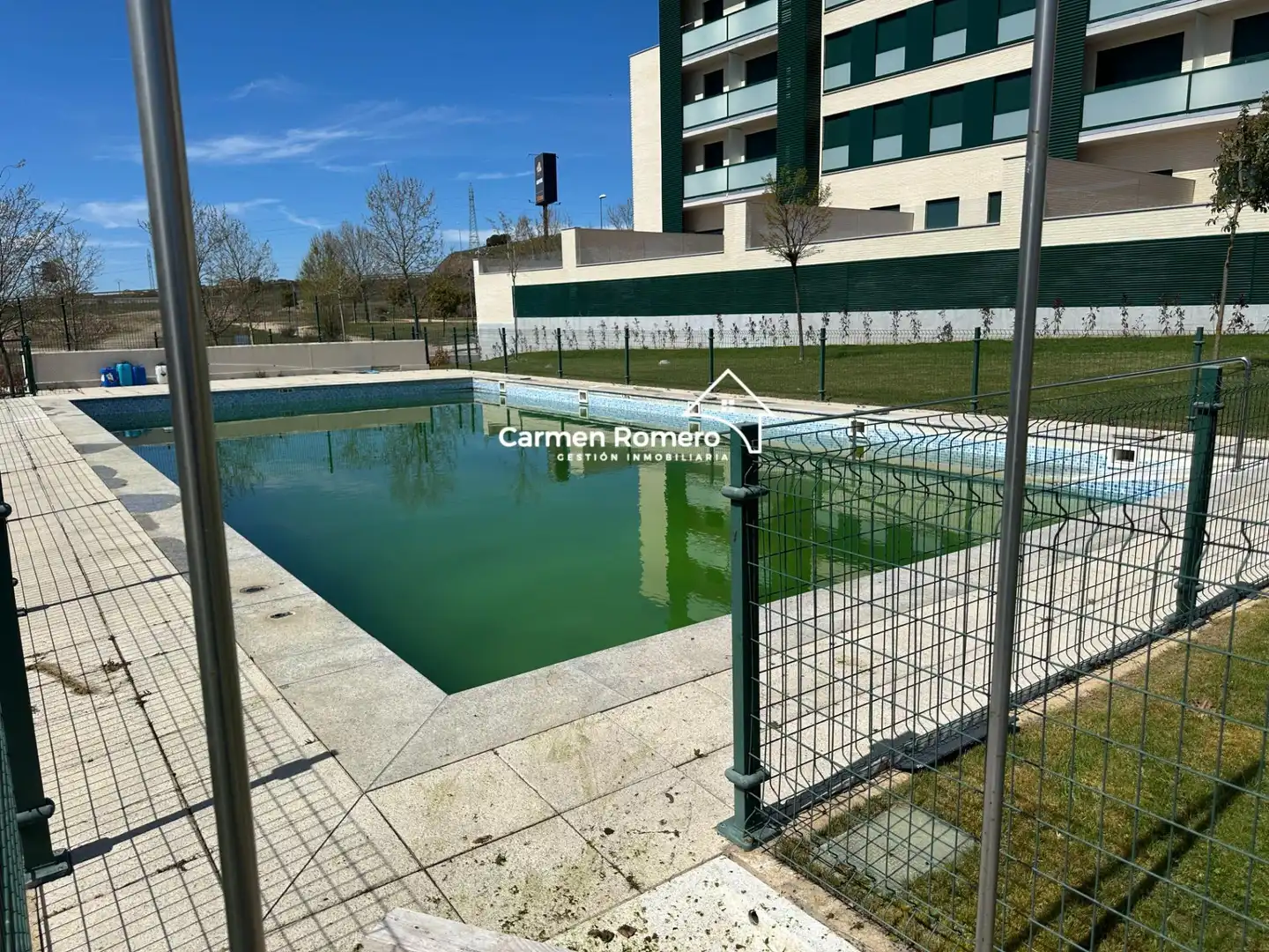 Piscina de Pis en venda en Salamanca amb Calefacció, Jardí privat i Traster