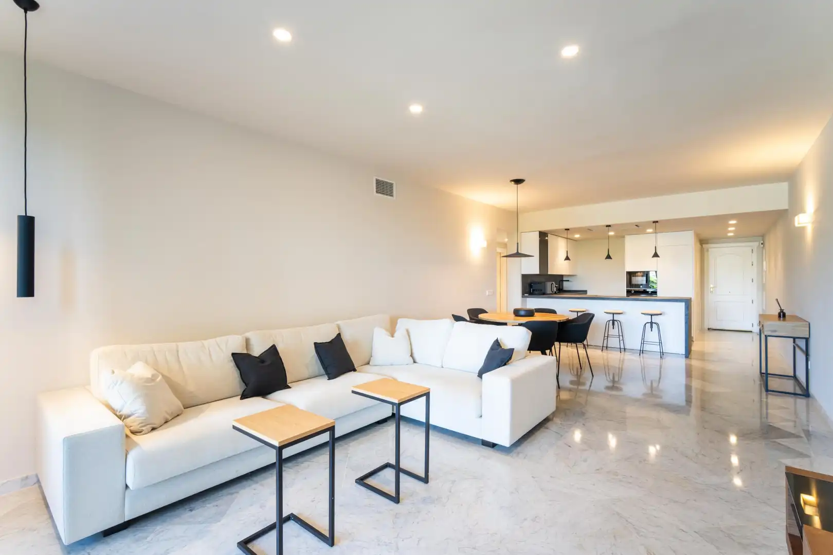 Apartament amb terrassa en venda a Milla de Oro, imagen 3