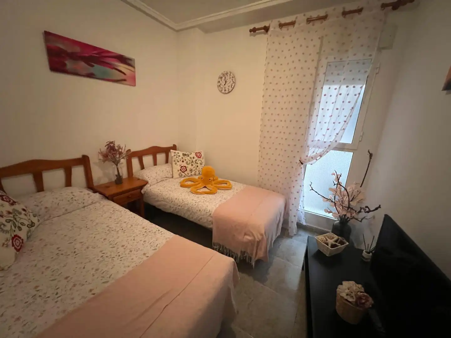 Apartamento con terraza en alquiler en Playa de los Locos, imagen 11