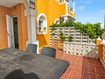 Bungalow amb piscina en venda a Els Poblets