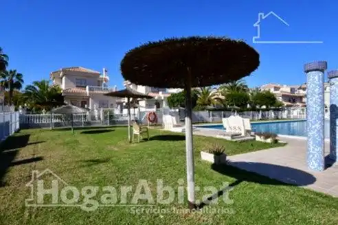 Jardí de Casa adosada en venda en Orihuela amb Jardí privat i Piscina comunitària