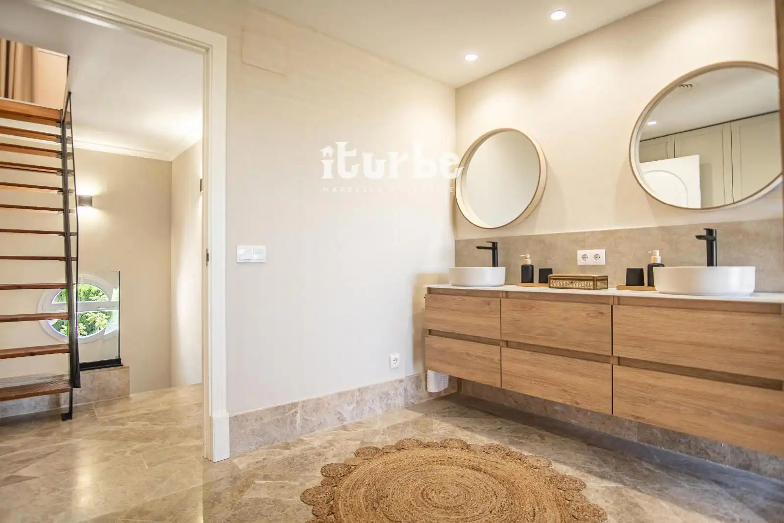 Houses for rent in Eagle-Santa Clara Golf, 14, Alto de los Monteros