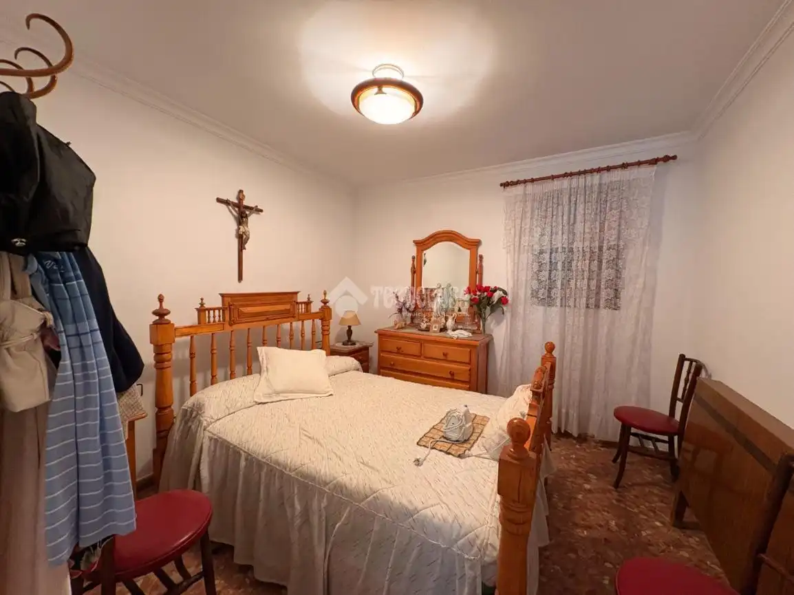 Habitación de Casa adosada en venta en Ardales con Terraza, Amueblado y Balcón
