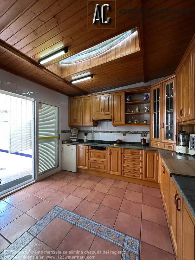Cocina de Casa o chalet en venta en Cartagena con Aire acondicionado, Calefacción y Jardín privado