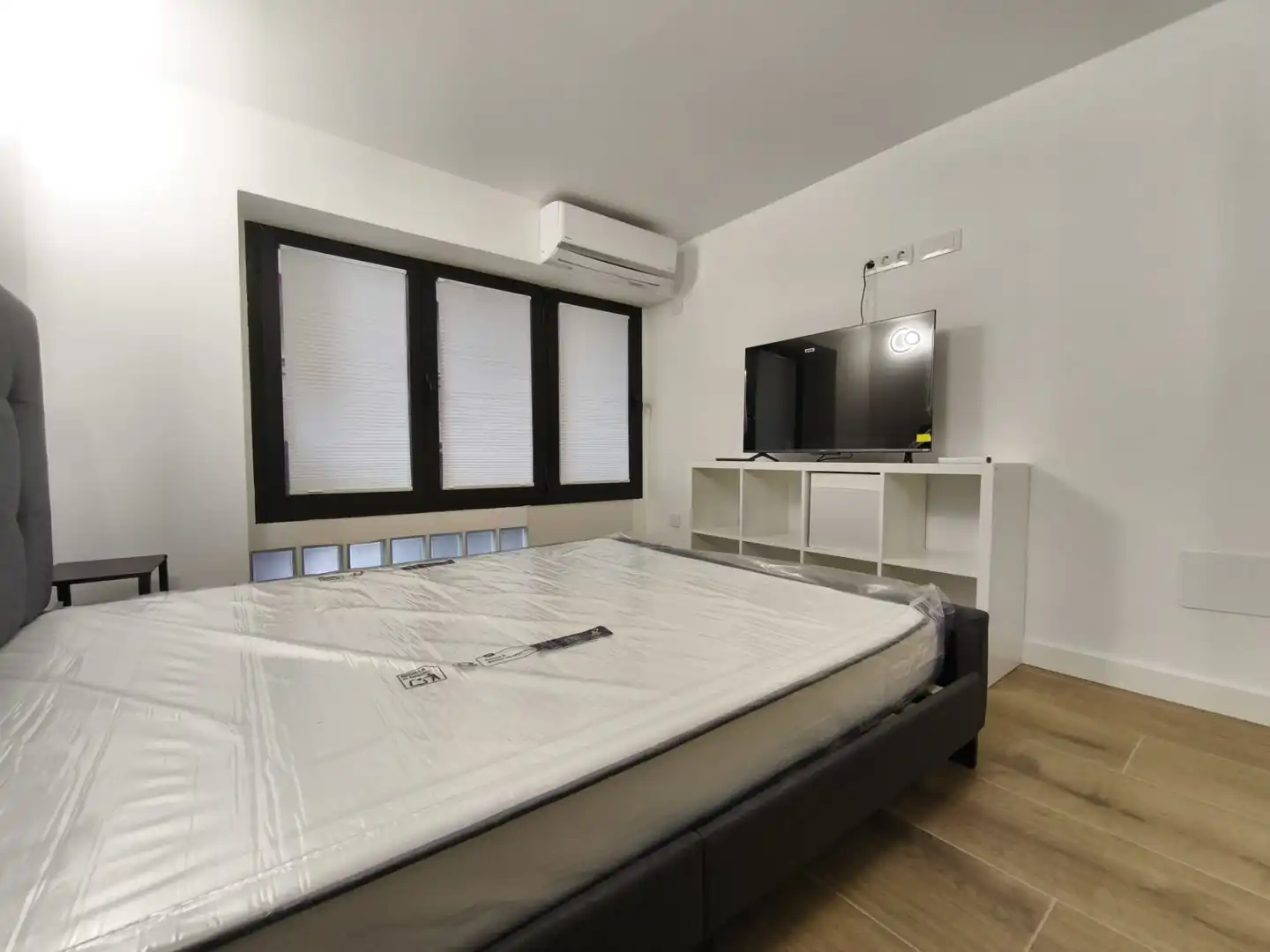 Bedroom of Study for rent in Madrid  with Air Conditioner, Heating and Furnished