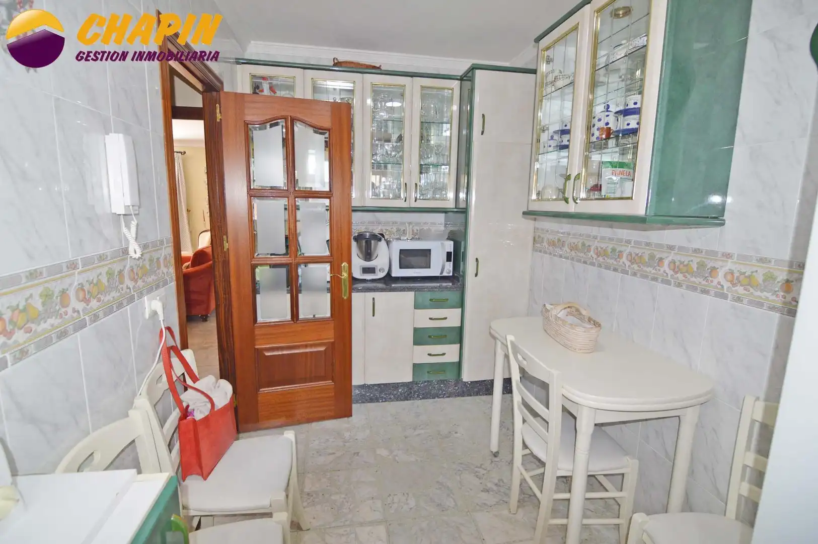 Cuina de Casa o xalet en venda en Jerez de la Frontera amb Aire condicionat i Terrassa