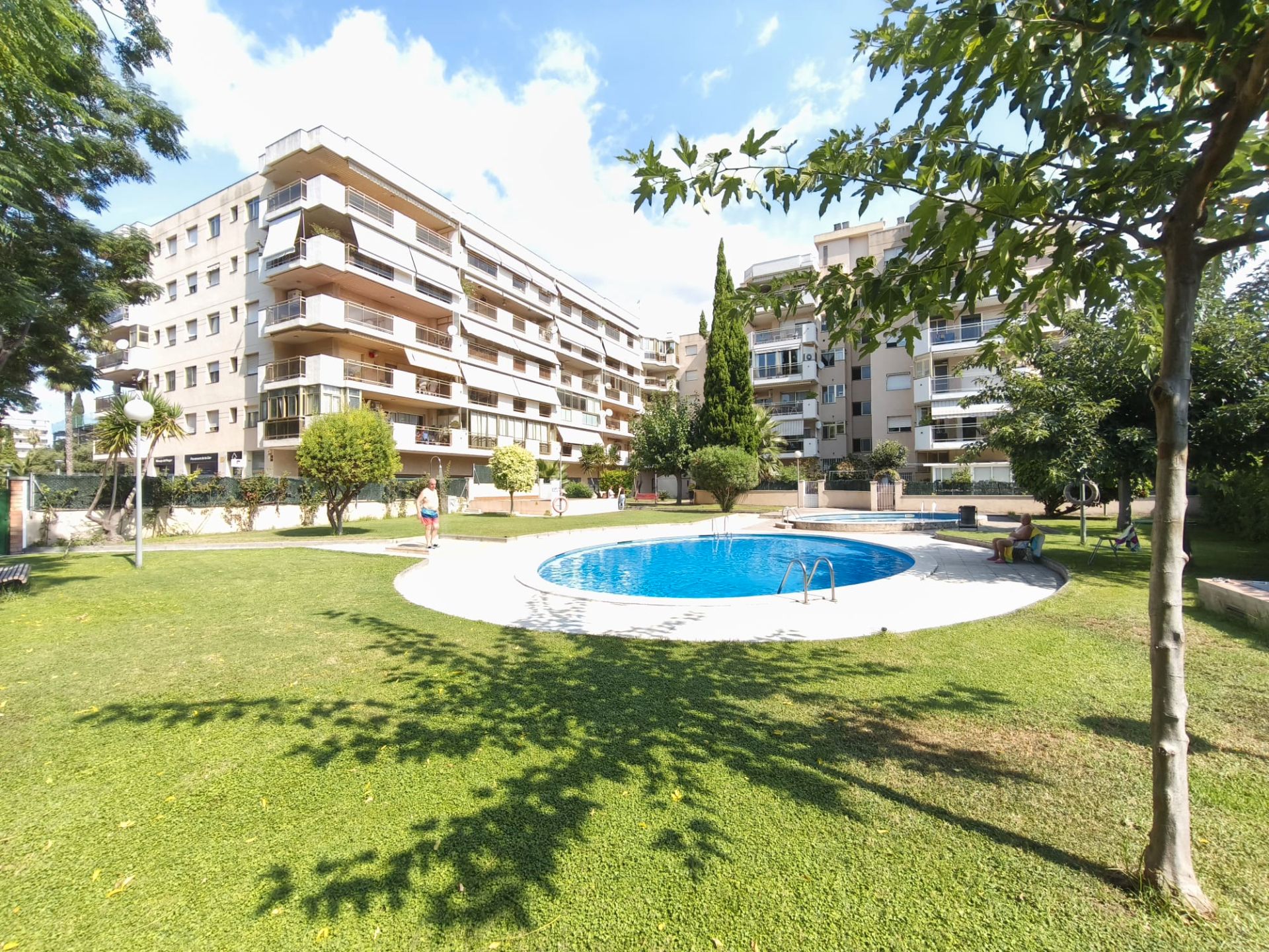 Swimming pool of Flat for sale in Salou  with Parquet flooring, Terrace and Furnished