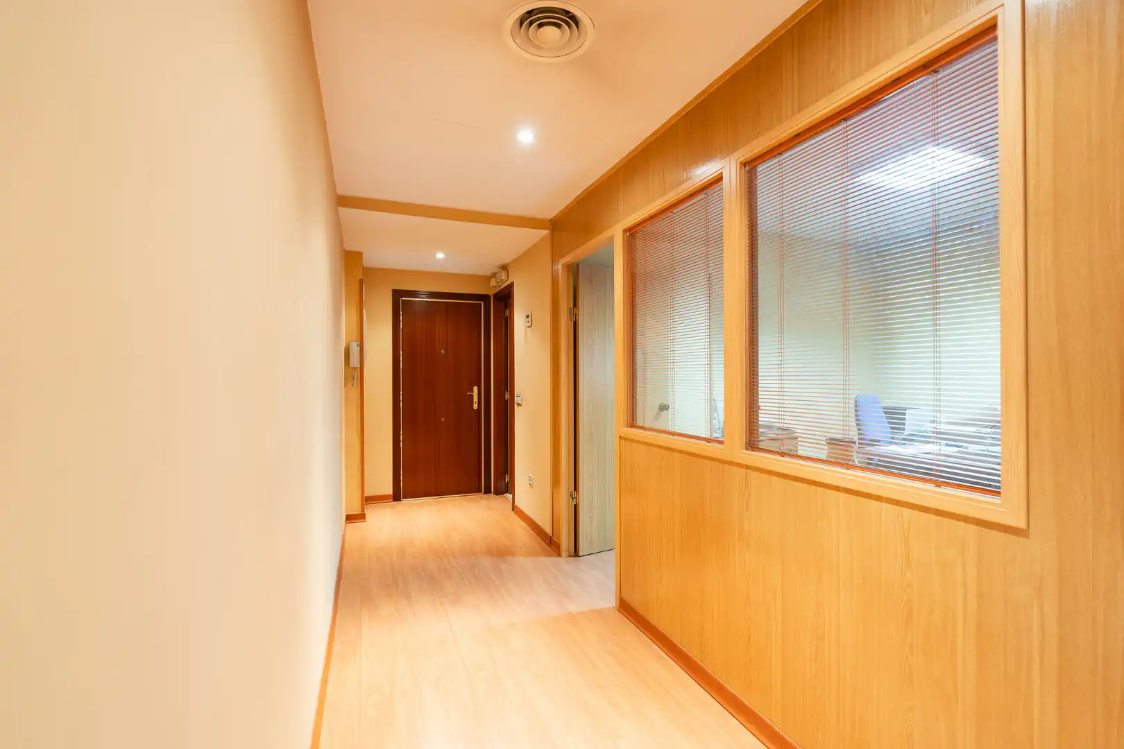 Flat for sale in Madrid  with Heating, Balcony and Community pool