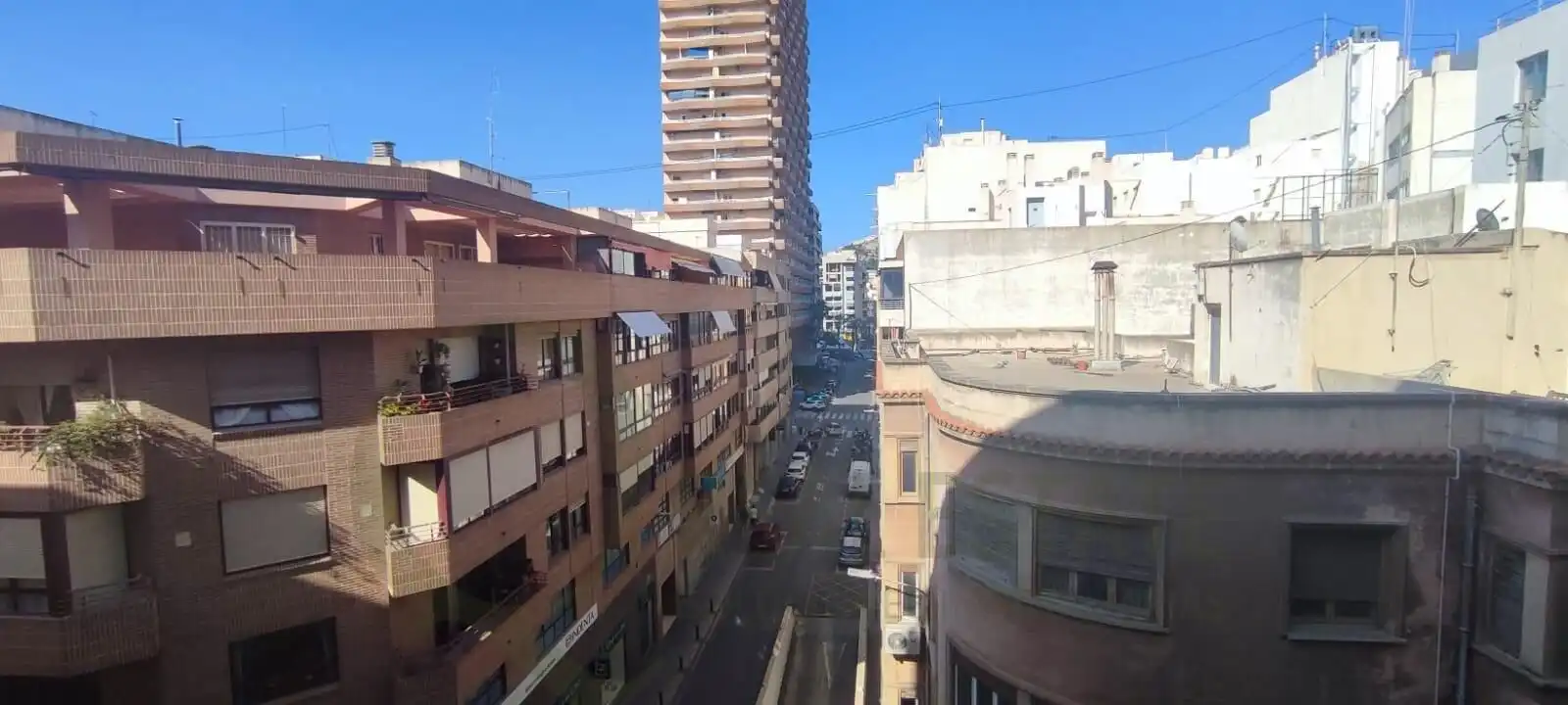 Vista exterior de Piso de alquiler en Alicante / Alacant con Calefacción, Terraza y Amueblado
