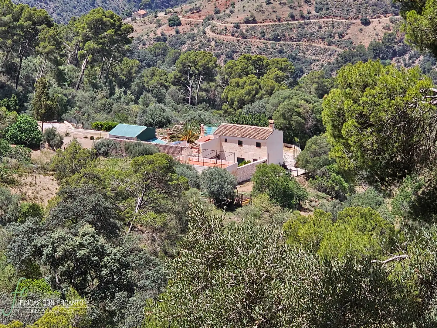 Vista exterior de Finca rústica en venda en Málaga amb Calefacció, Jardí privat i Piscina