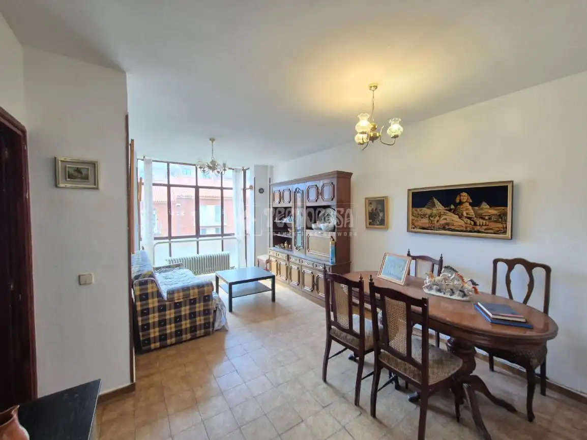 Sala d'estar de Pis en venda en Sigüenza amb Calefacció