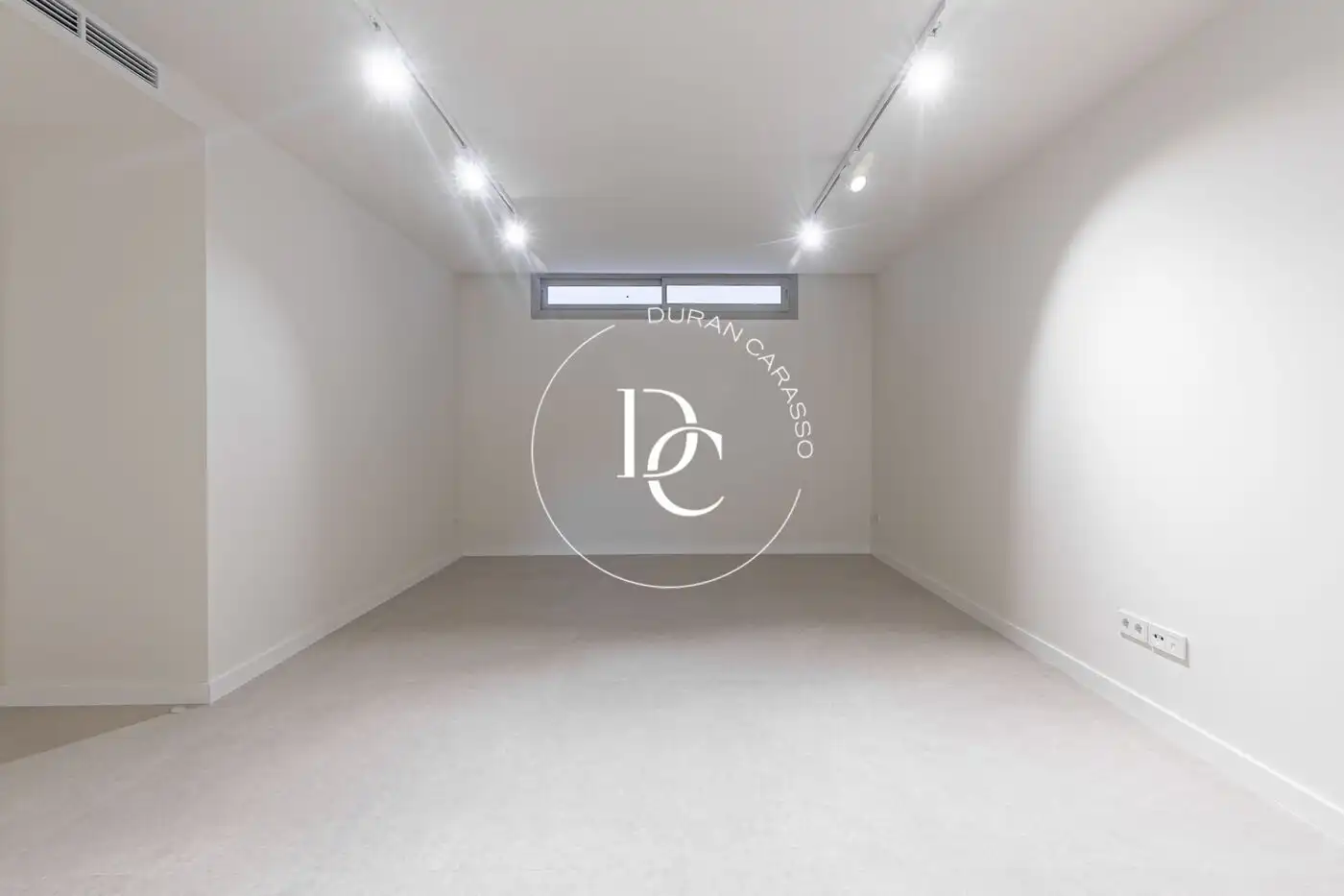 Casa con piscina en venta en Carrer Margarida Xirgu, imagen 50