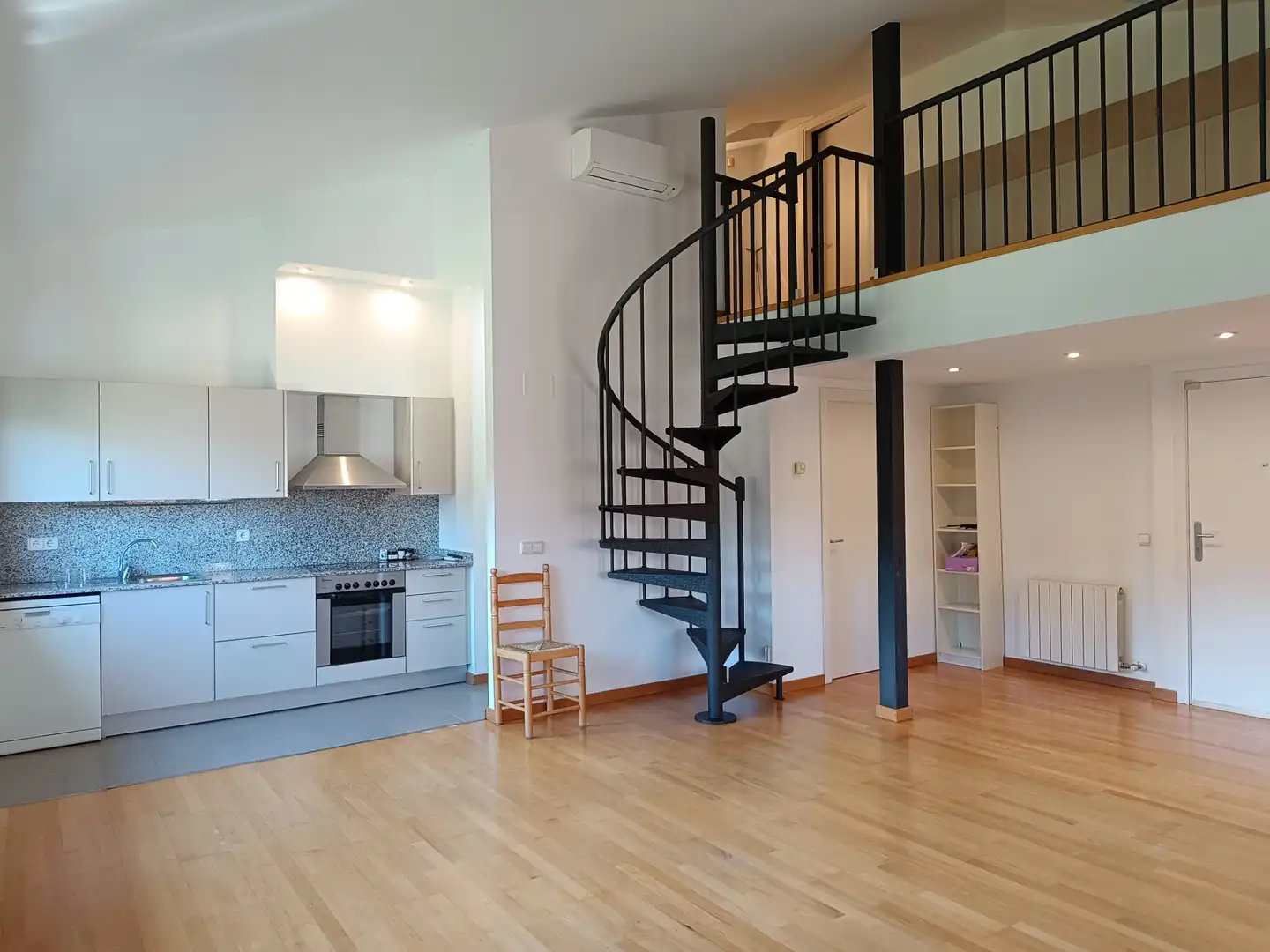 Duplex avec ascenseur à vendre à Montilivi, imagen 3