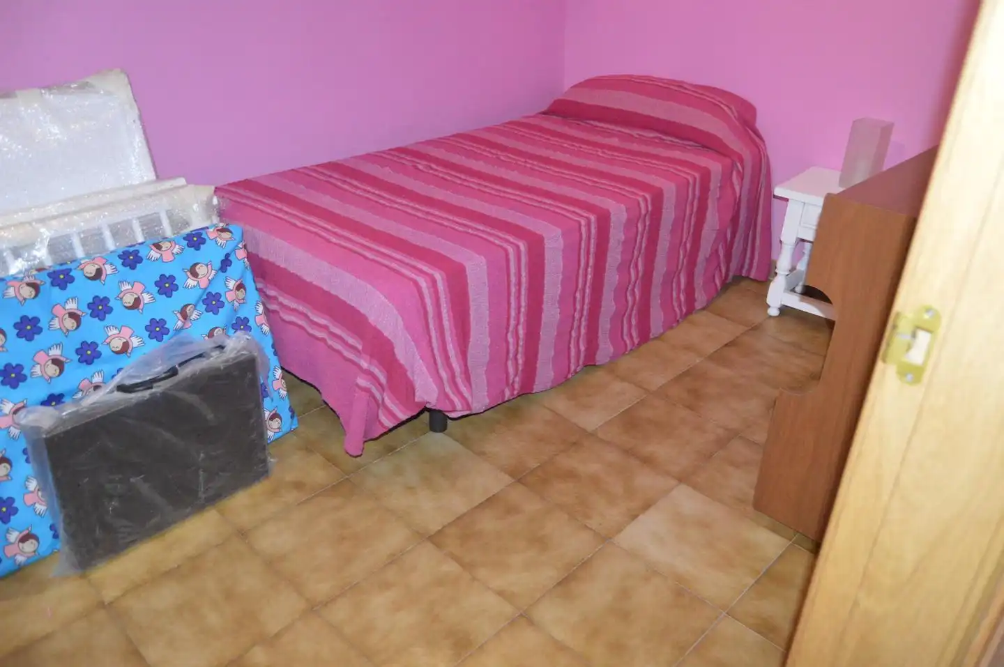 Country homes for sale in Plaza Del Parador,, Saelices