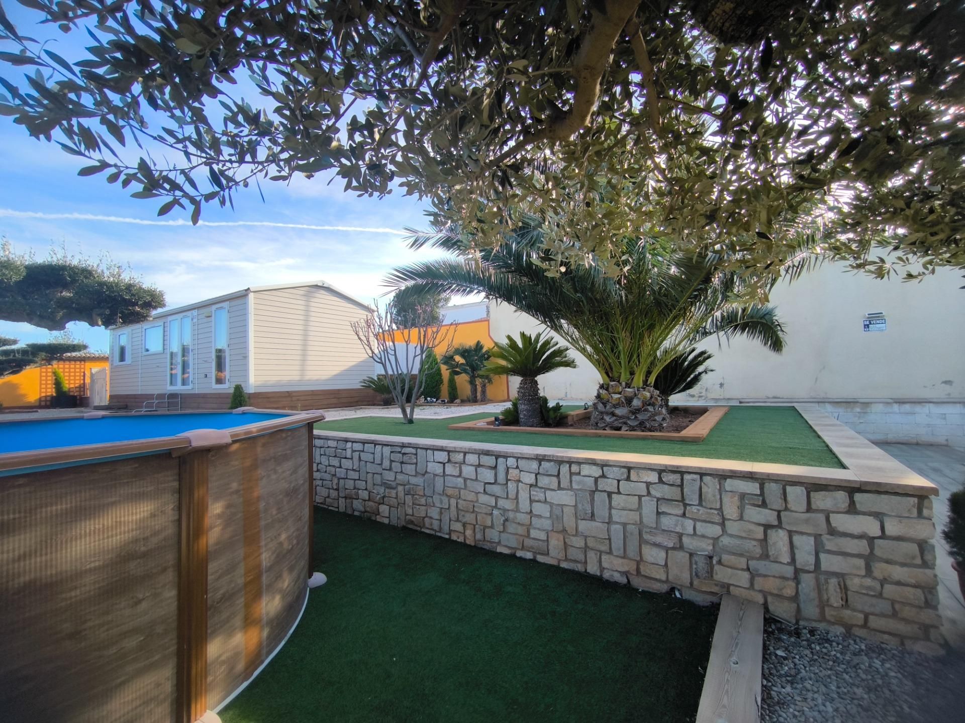 Swimming pool of Residential for sale in Montblanc