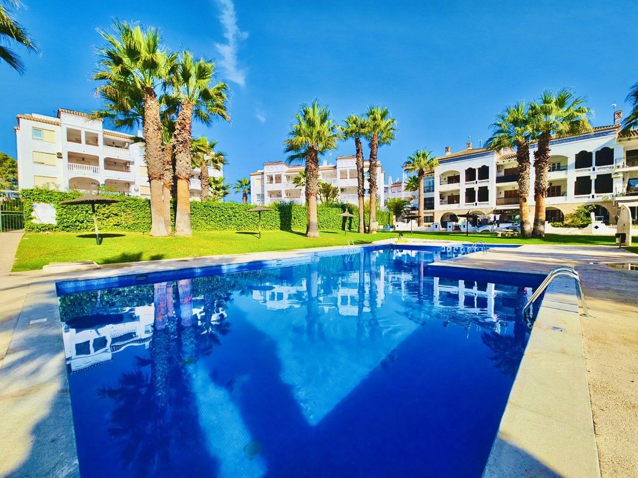 Piscina de Apartament en venda en Orihuela
