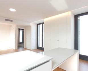 Kitchen of Attic to rent in  Madrid Capital  with Air Conditioner and Terrace