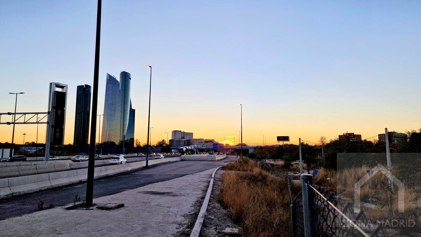 Vista exterior de Residencial en venda en  Madrid Capital