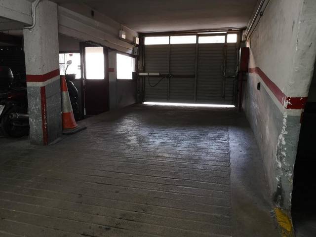 Garaje en Alquiler en de Sant Dalmir en La Teixonera