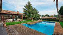 Swimming pool of House or chalet for sale in Sant Vicenç de Montalt  with Air Conditioner, Heating and Private garden