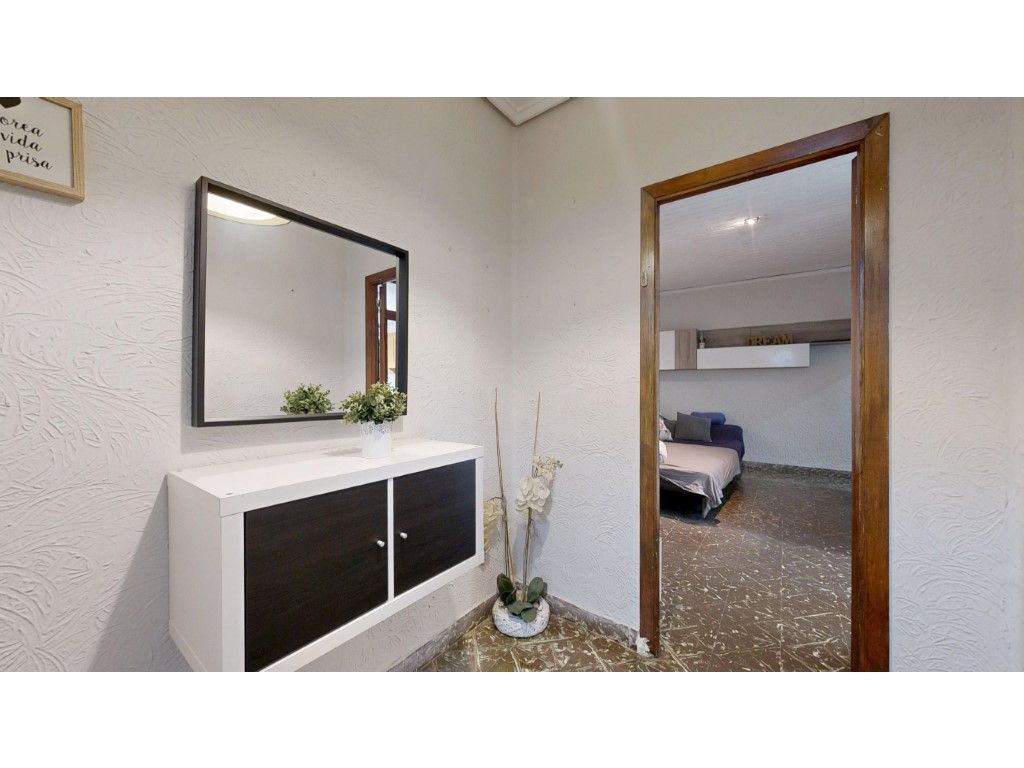 Bedroom of Flat for sale in Torrent  with Balcony