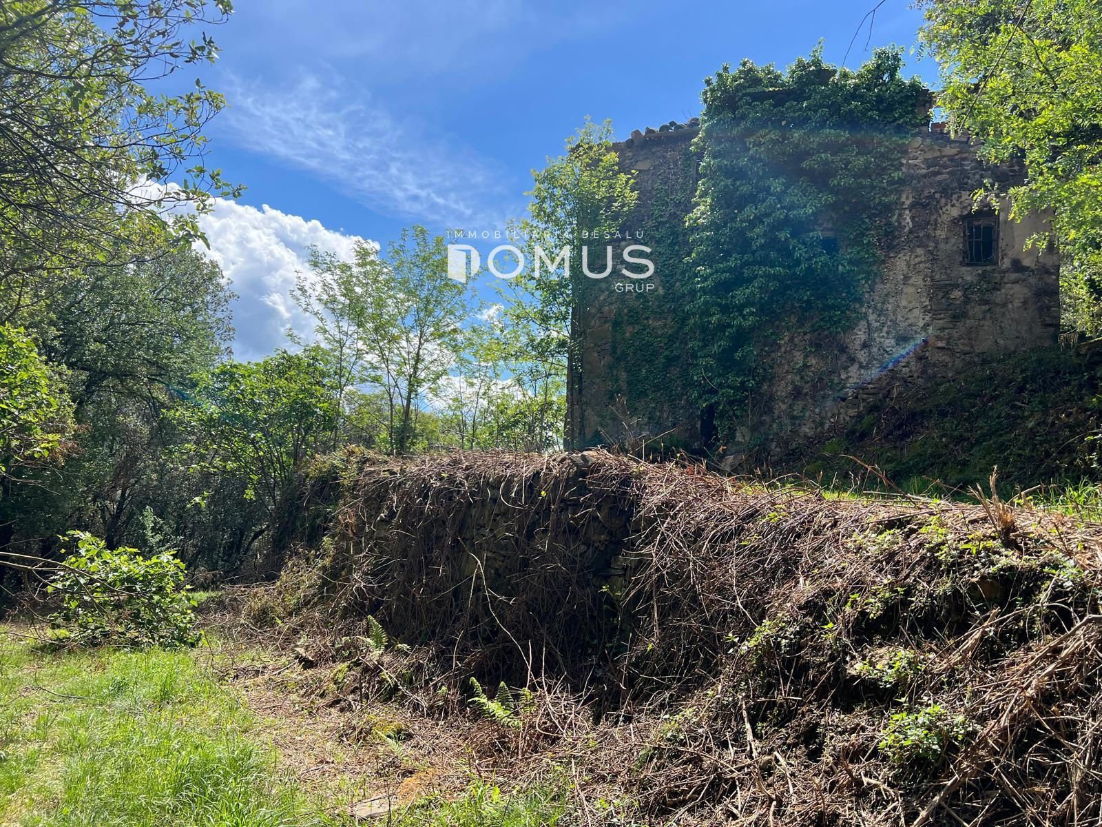 Country house for sale in Sant Joan Les Fonts