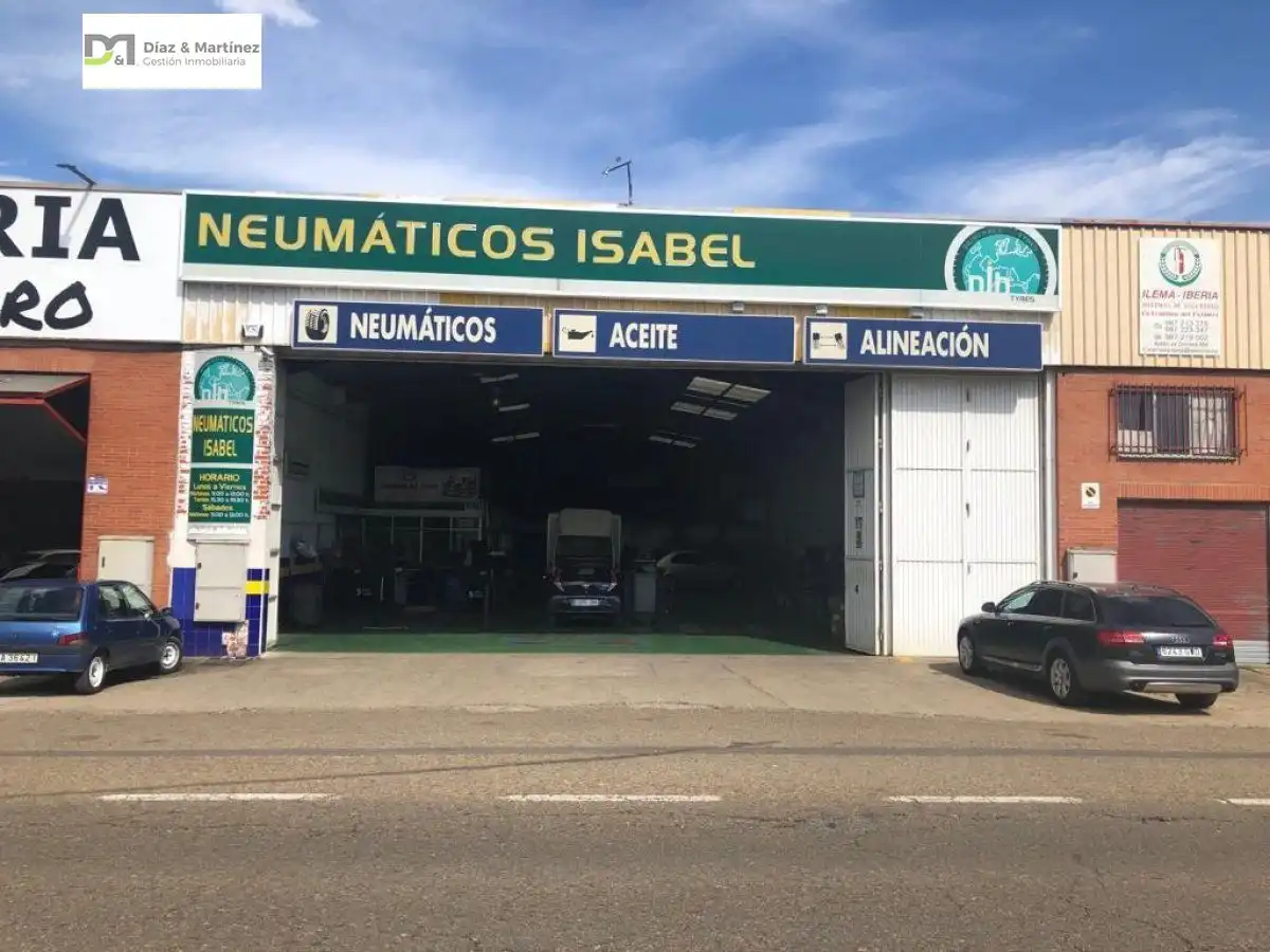 Nave industrial in vendita a Armunia