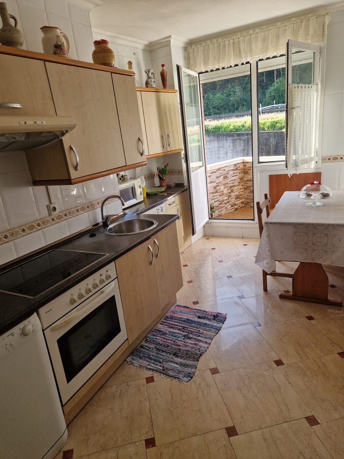 Kitchen of Flat for sale in Oviedo   with Heating, Parquet flooring and Terrace