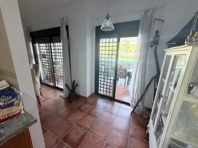 Wohnung zum Verkauf in El Rompido mit Klimaanlage, Heizung und Terrasse