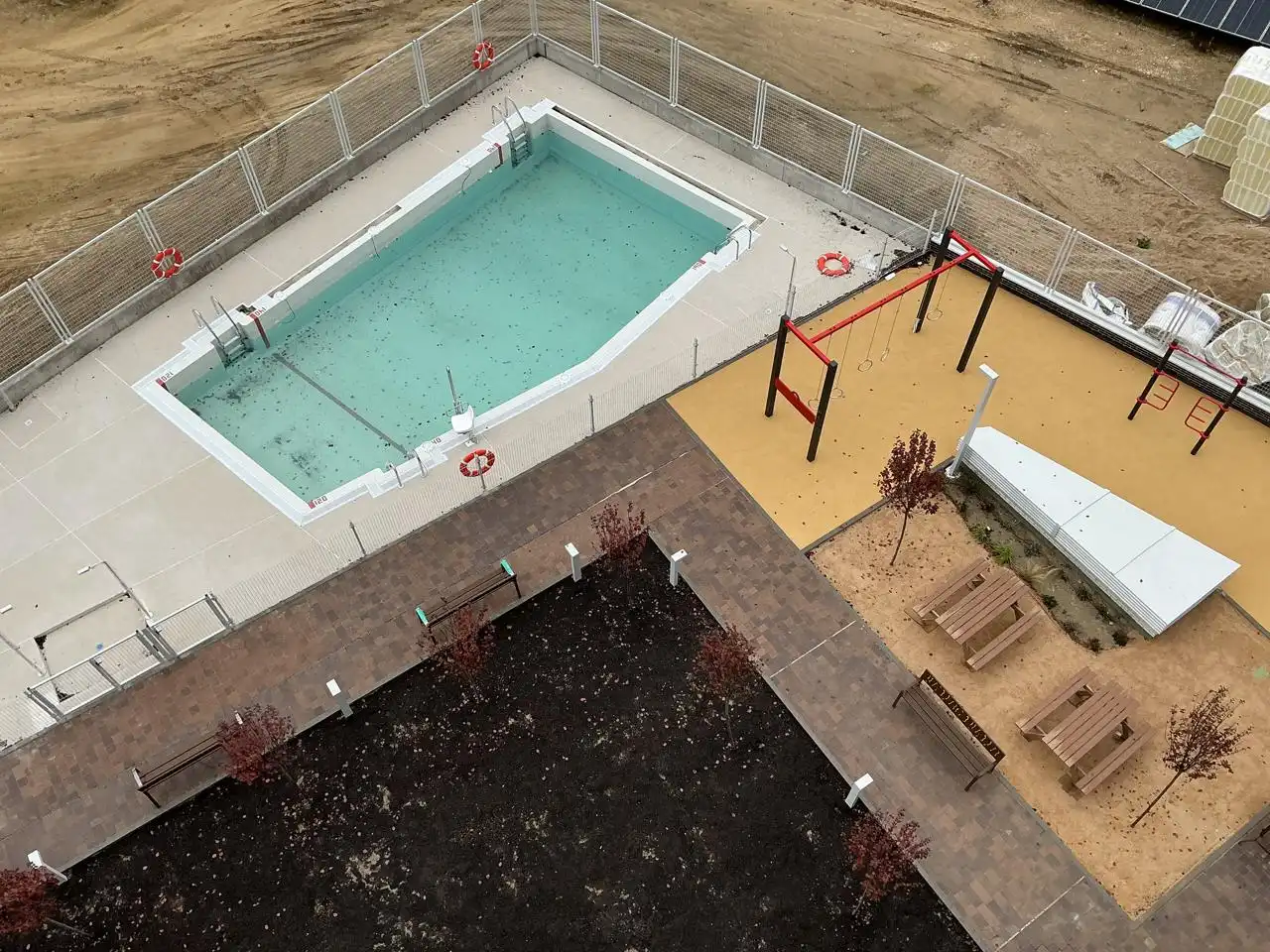 Piscina de Ático de alquiler en Getafe con Aire acondicionado, Calefacción y Terraza